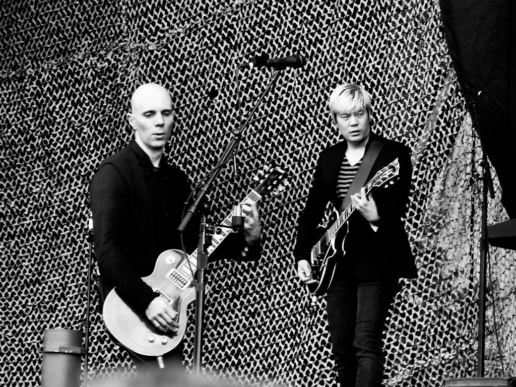 Billy Howerdel & James Iha - A Perfect Circle